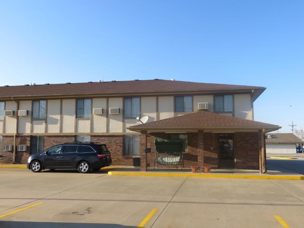 Baxter Inn 4 Less Baxter Springs Exterior photo